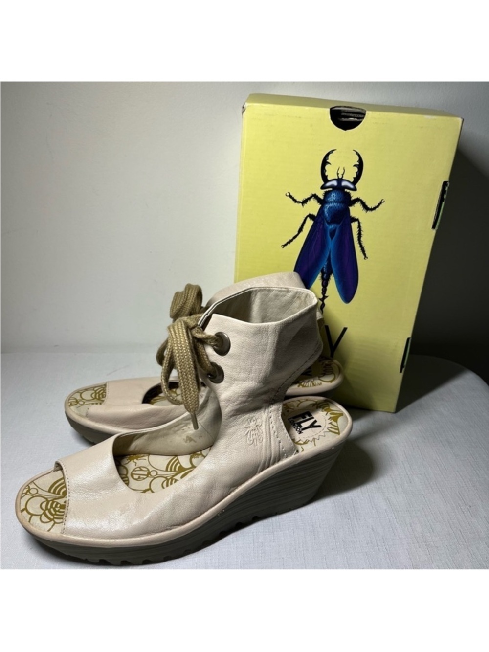 Fly London Cream Wedge Sandals Shoes with Metallic Accents. Size 9 or 40.